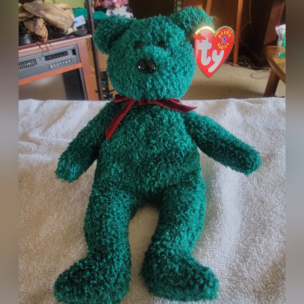 TY 2001 Holiday Teddy Beanie